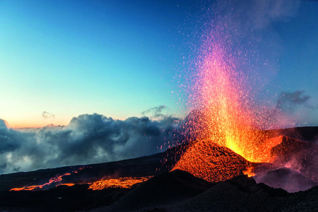 volcan198 eruption piton de la fournaise 05 2015 credit irt luc perrot dts 06 2019